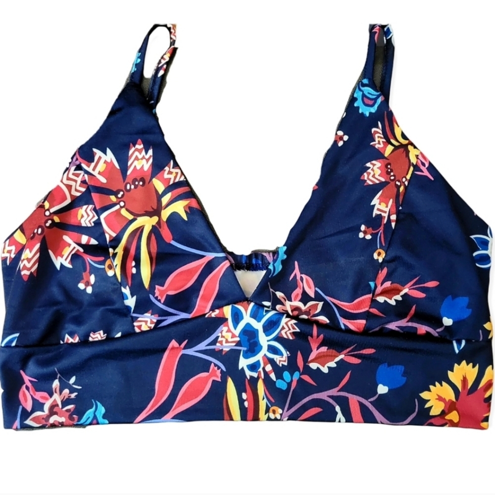 NEW! Bikini Top